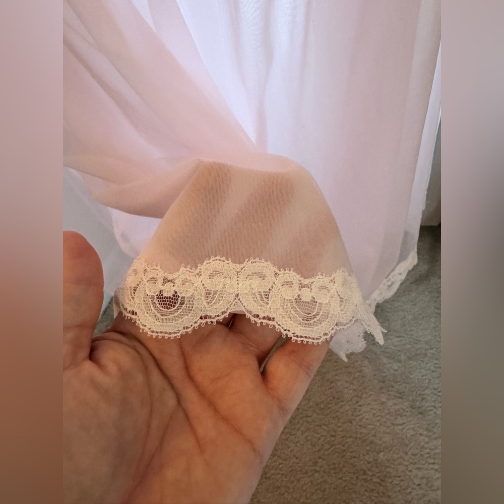 Vintage 1950s Vanity Fair Delicate Pink Nylon Chiffon & White Lace Nighty Slip - Picture 5 of 10